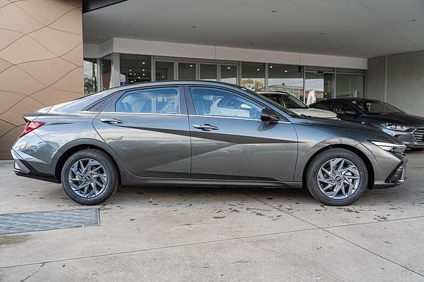 2025 Hyundai i30 Elite Hybrid CN7.V2