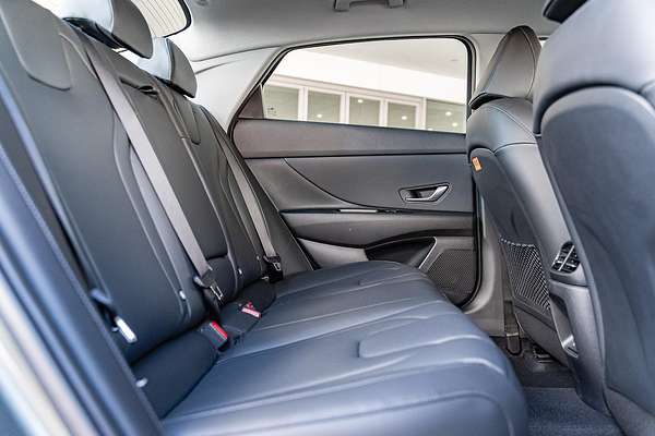 2025 Hyundai i30 Elite Hybrid CN7.V2