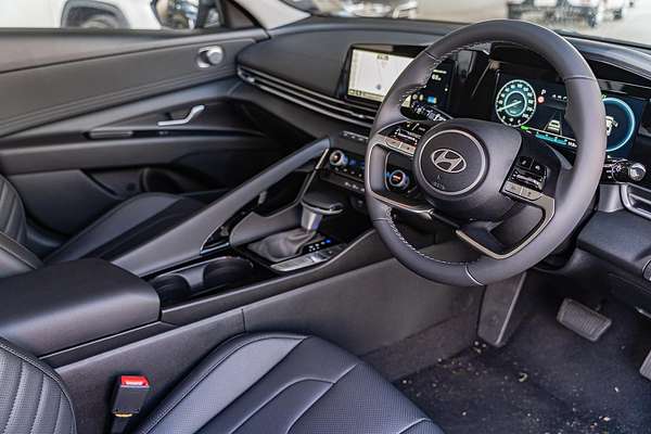 2025 Hyundai i30 Elite Hybrid CN7.V2