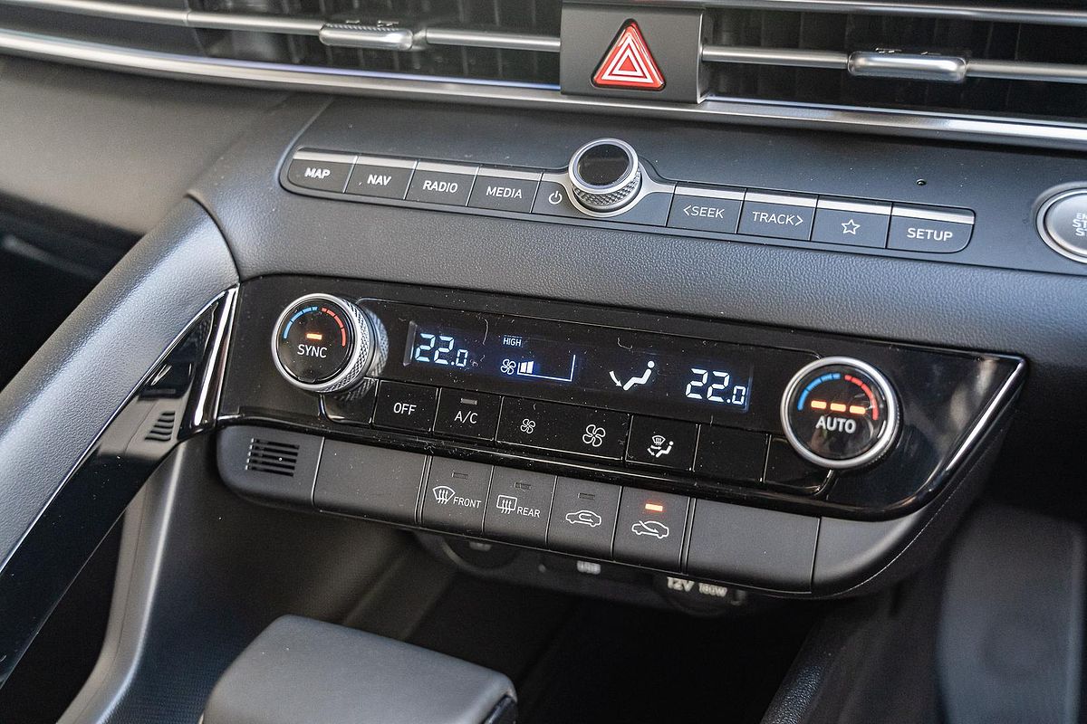 2025 Hyundai i30 Elite Hybrid CN7.V2