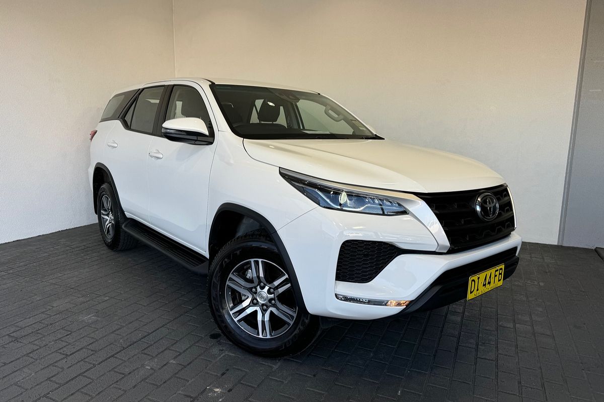 2023 Toyota Fortuner GX GUN156R