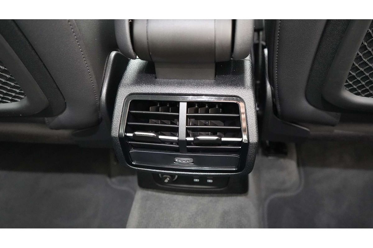 2022 Audi Q3 35 TFSI F3