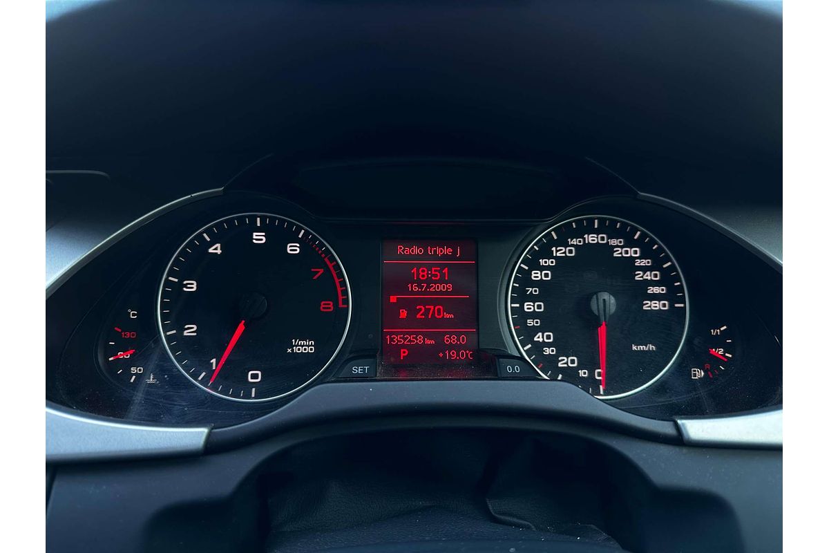 2010 Audi A4  B8