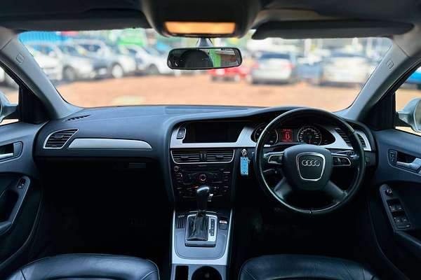 2010 Audi A4  B8