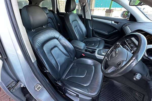 2010 Audi A4  B8