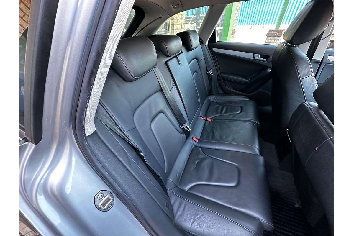 2010 Audi A4  B8