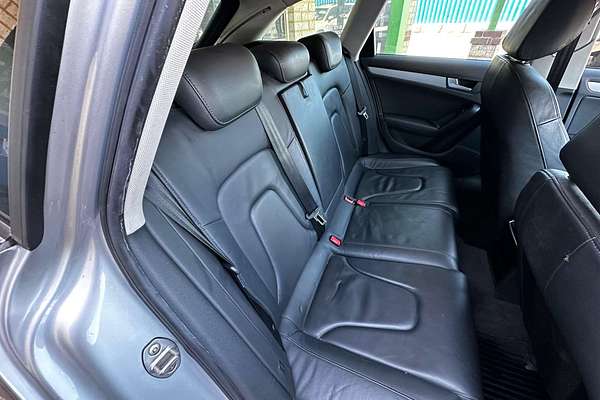 2010 Audi A4  B8