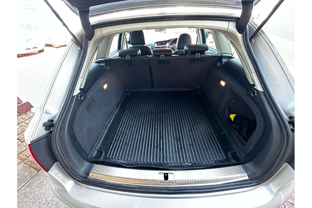 2010 Audi A4  B8