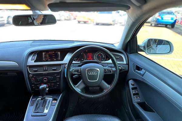 2010 Audi A4  B8
