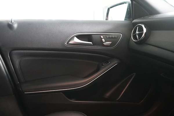 2019 Mercedes-Benz GLA-Class GLA180 X156