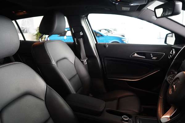 2019 Mercedes-Benz GLA-Class GLA180 X156