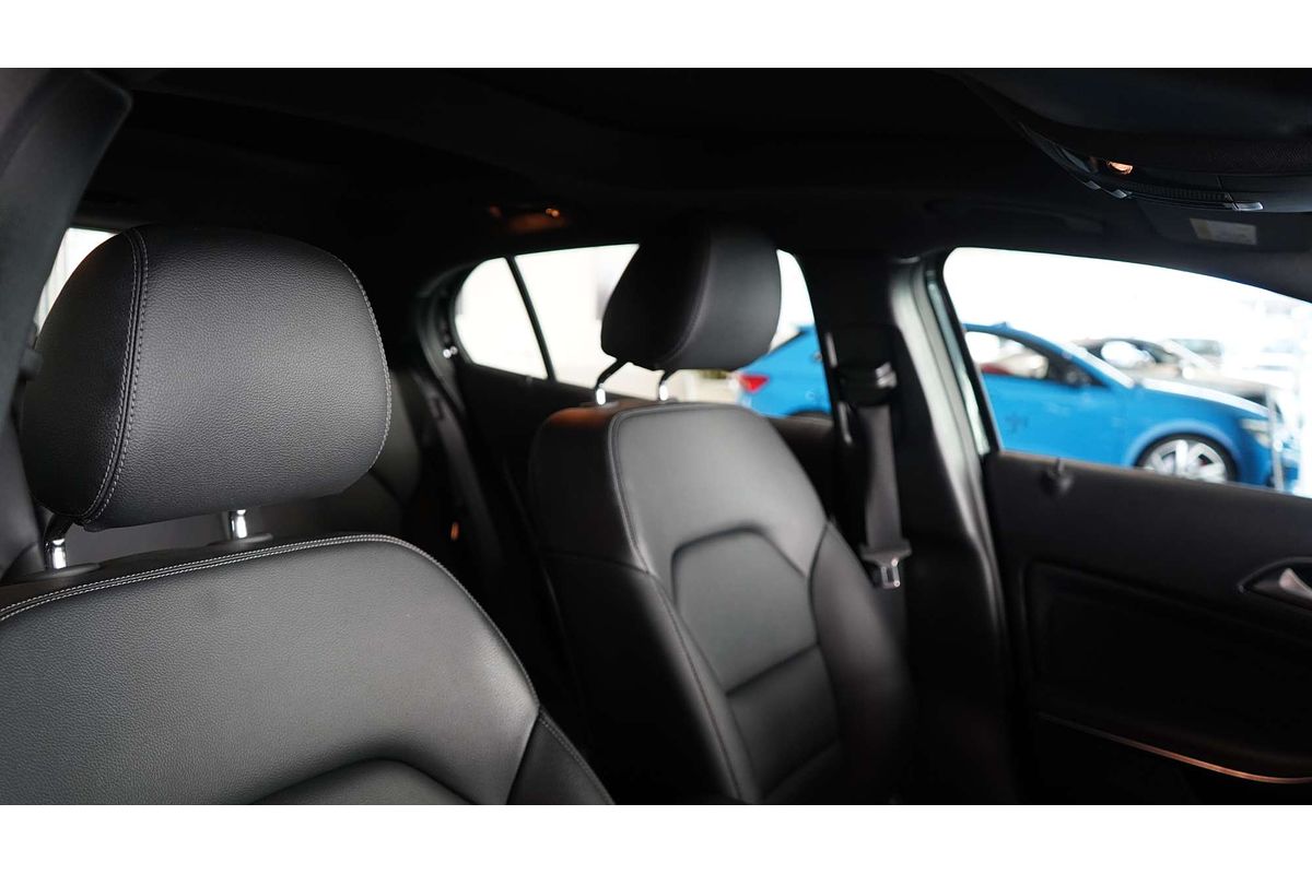 2019 Mercedes-Benz GLA-Class GLA180 X156