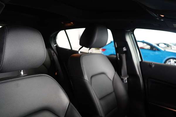 2019 Mercedes-Benz GLA-Class GLA180 X156