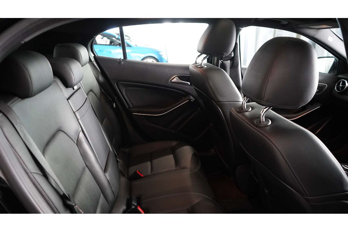 2019 Mercedes-Benz GLA-Class GLA180 X156