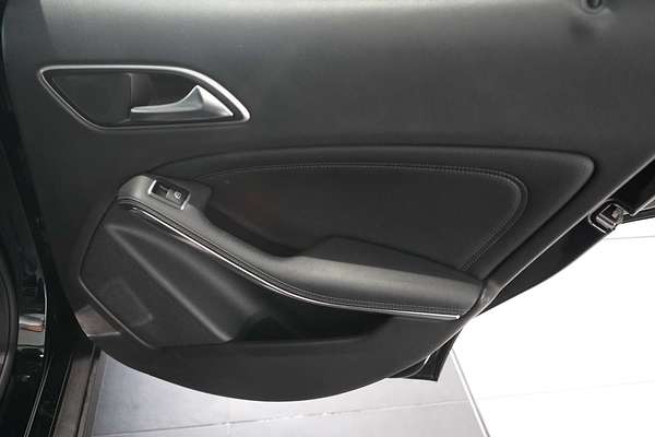 2019 Mercedes-Benz GLA-Class GLA180 X156