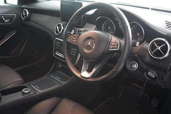 2019 Mercedes-Benz GLA-Class GLA180 X156