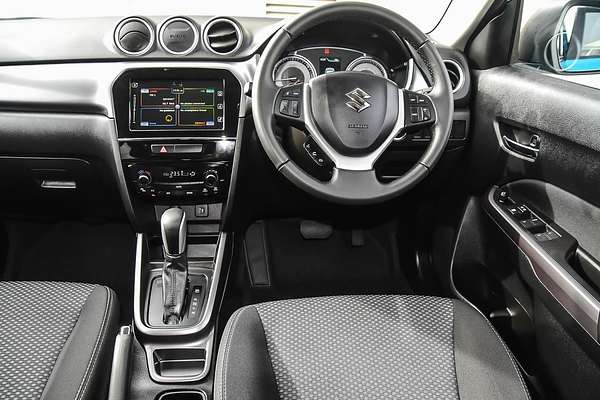 2024 Suzuki Vitara Shadow LY Series II