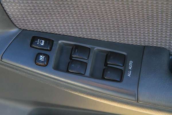 2005 Toyota Corolla Conquest ZZE122R