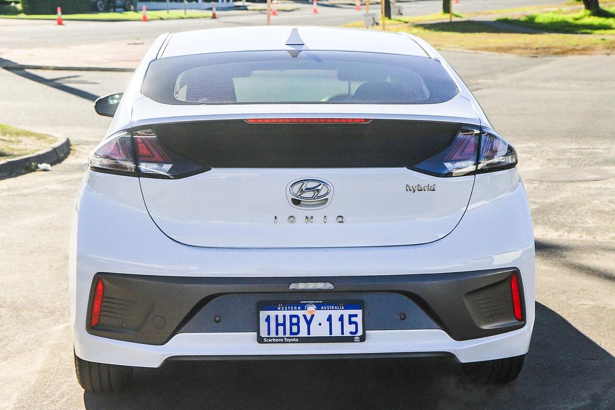 2020 Hyundai IONIQ Hybrid Elite AE.3