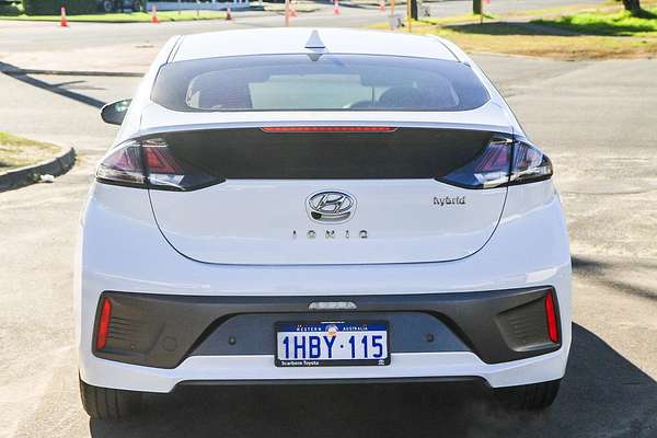 2020 Hyundai IONIQ Hybrid Elite AE.3