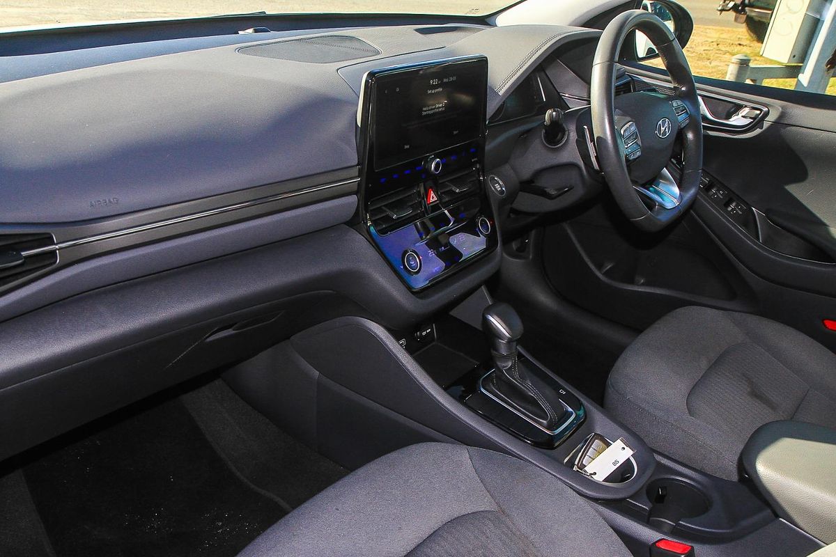 2020 Hyundai IONIQ Hybrid Elite AE.3
