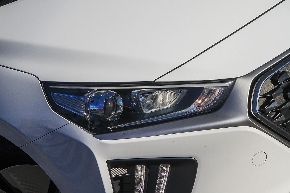 2020 Hyundai IONIQ Hybrid Elite AE.3