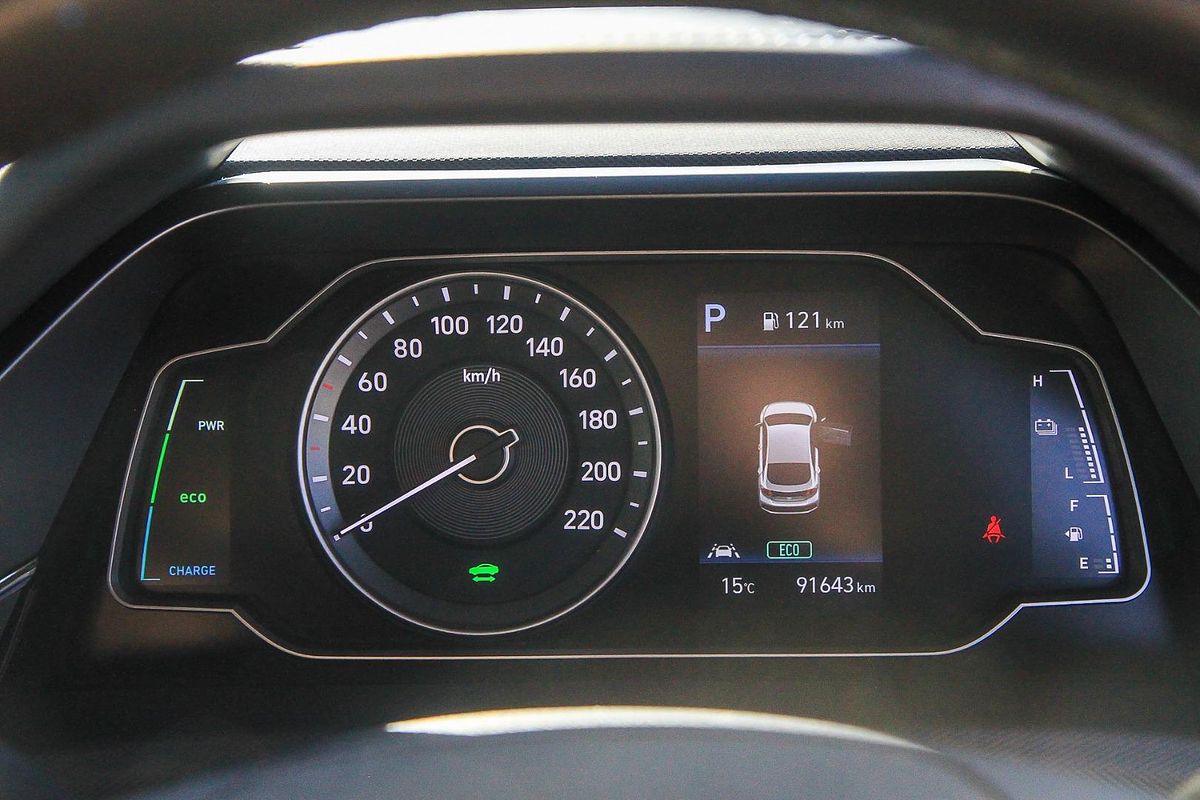 2020 Hyundai IONIQ Hybrid Elite AE.3