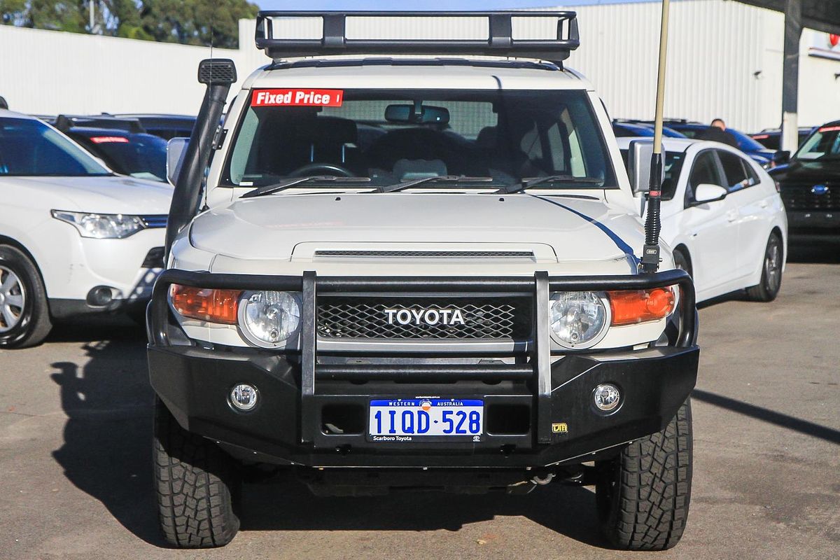 2013 Toyota FJ Cruiser GSJ15R