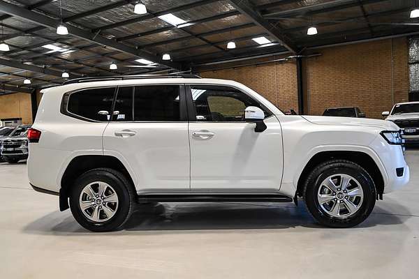 2022 Toyota Landcruiser VX FJA300R