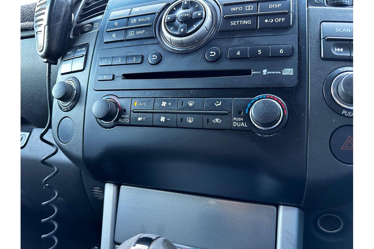 2012 Nissan Navara ST-X D40 Series 6