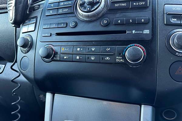 2012 Nissan Navara ST-X D40 Series 6