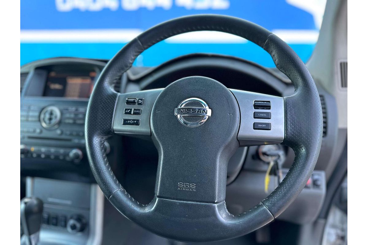 2012 Nissan Navara ST-X D40 Series 6