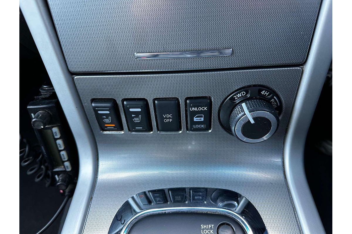 2012 Nissan Navara ST-X D40 Series 6