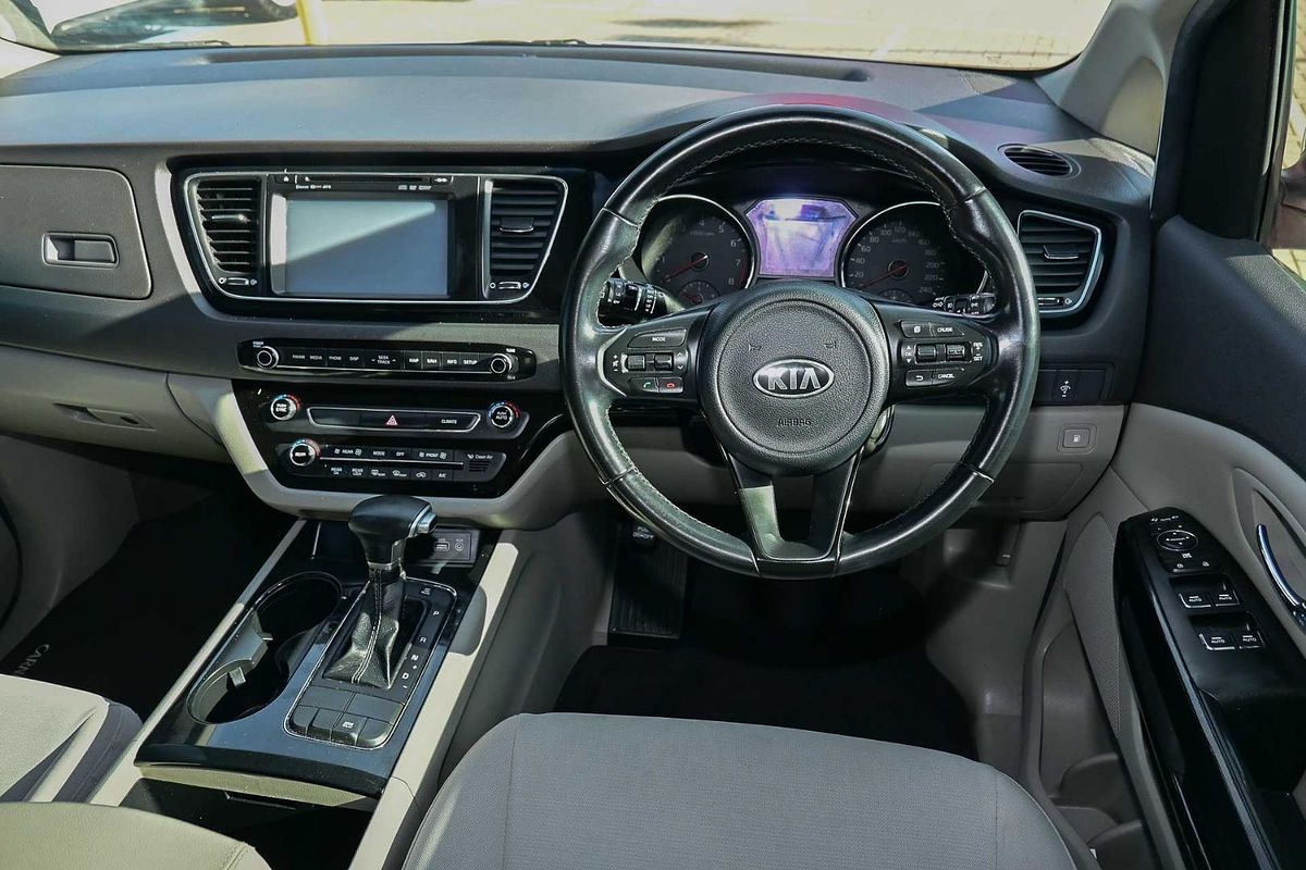 2016 Kia Carnival Si YP