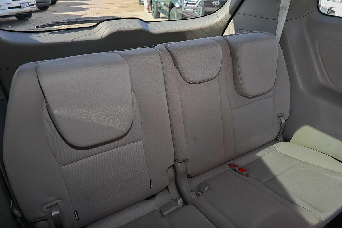 2016 Kia Carnival Si YP
