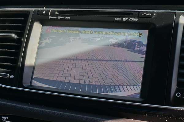 2016 Kia Carnival Si YP