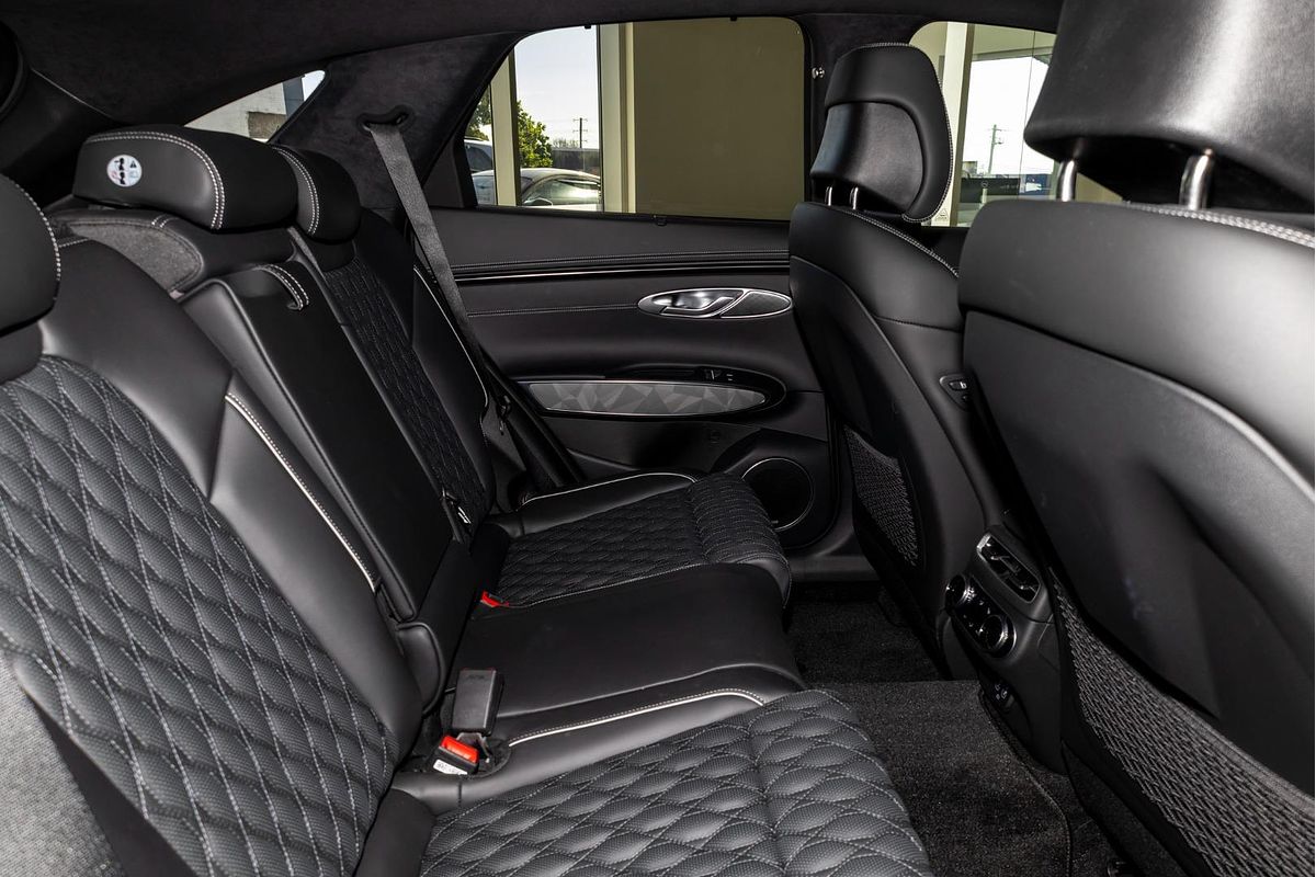 2024 Genesis GV70 3.5T AWD Sport JK.V2