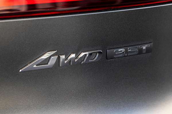2024 Genesis GV70 3.5T AWD Sport JK.V2