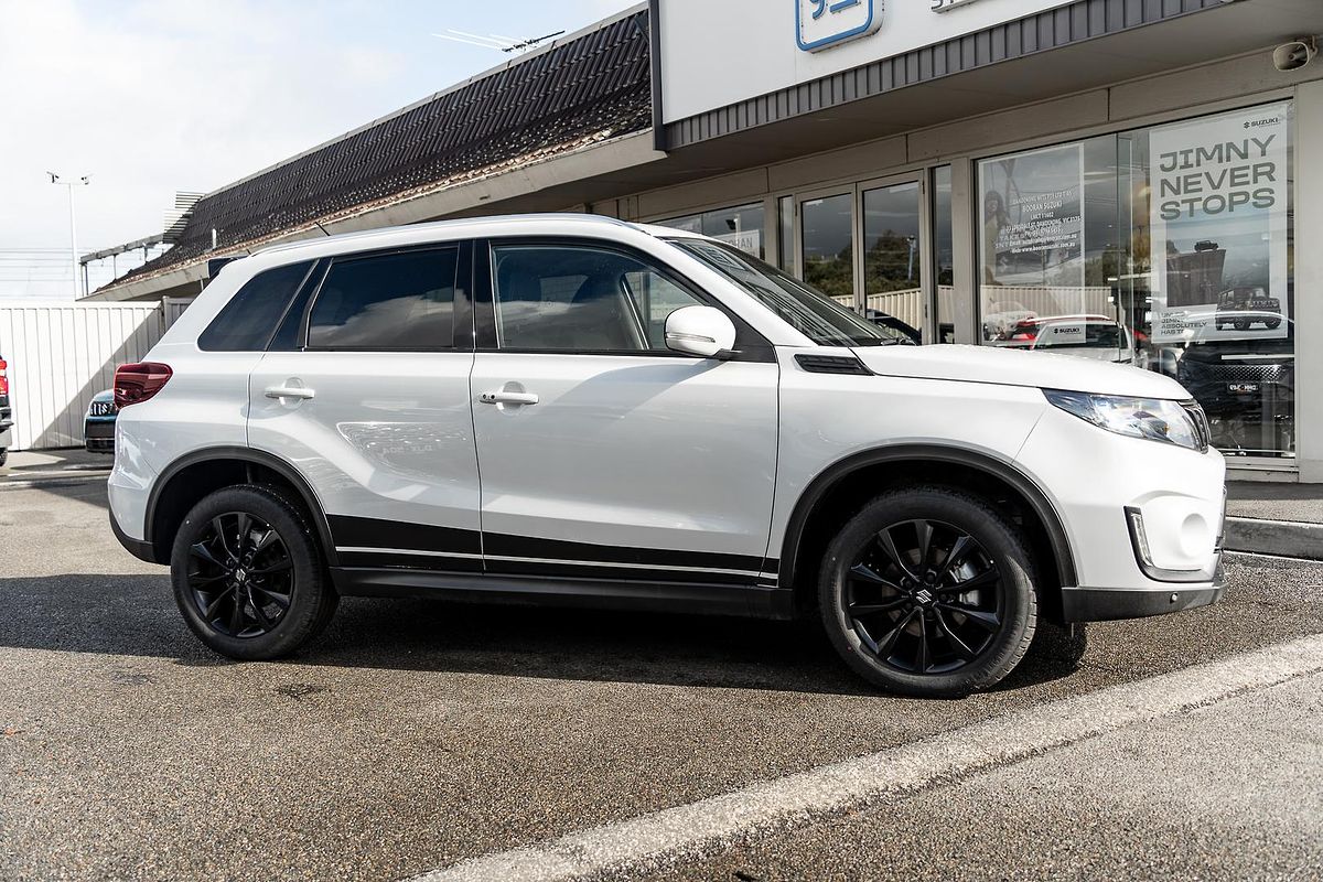 2023 Suzuki Vitara Turbo Shadow LY Series II