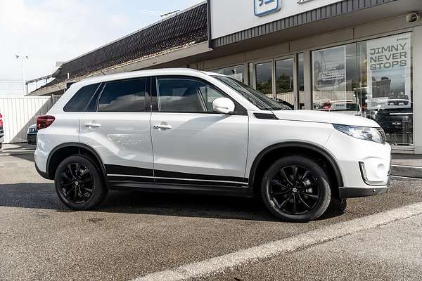 2023 Suzuki Vitara Turbo Shadow LY Series II