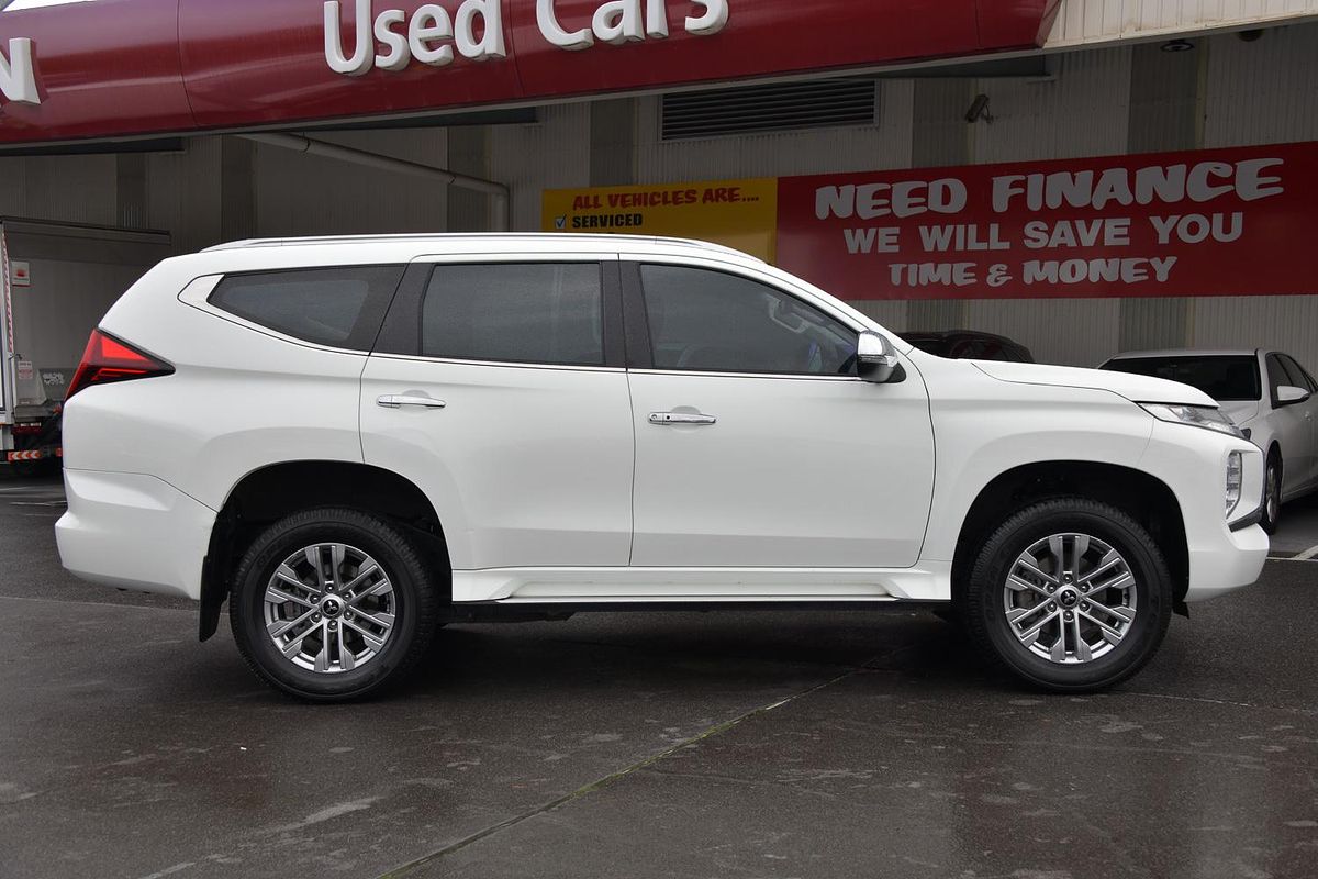 2022 Mitsubishi Pajero Sport GLX QF