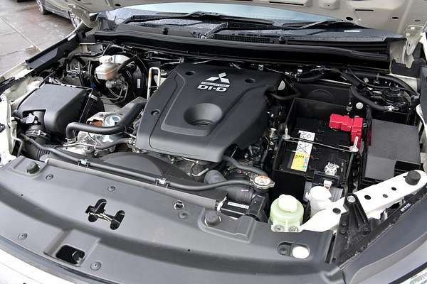 2022 Mitsubishi Pajero Sport GLX QF