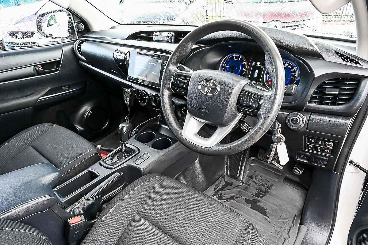 2020 Toyota Hilux SR GUN126R 4X4