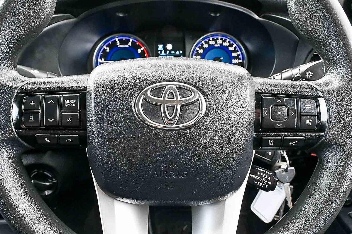 2020 Toyota Hilux SR GUN126R 4X4