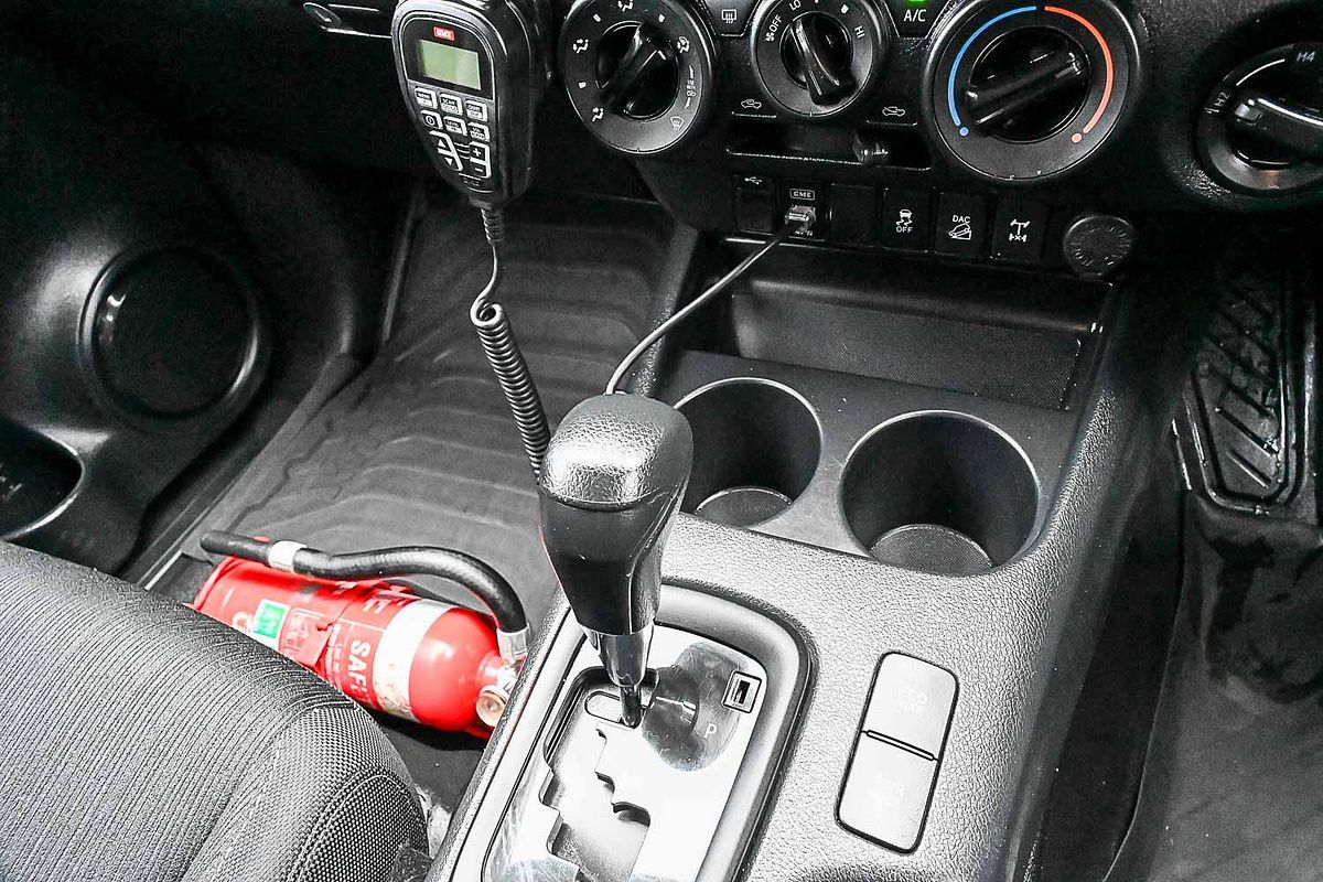 2020 Toyota Hilux SR GUN126R 4X4