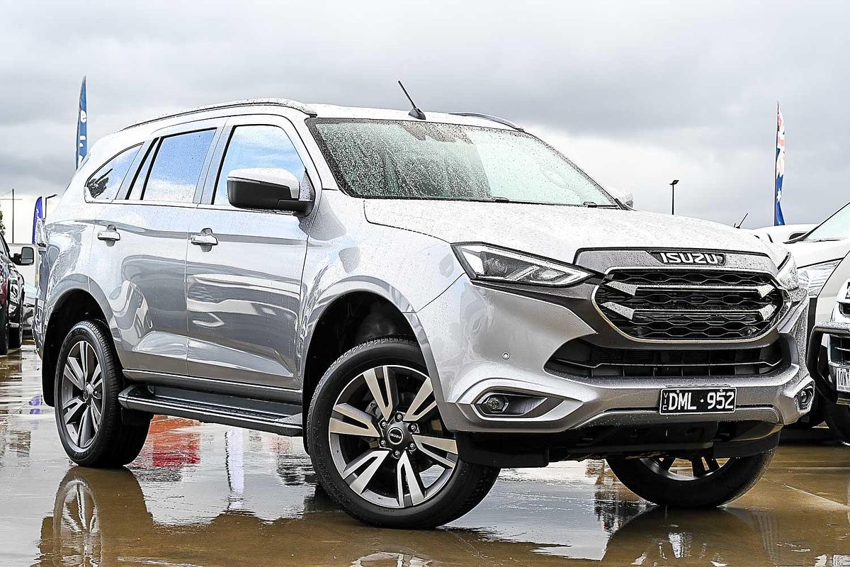 2023 Isuzu MU-X LS-T