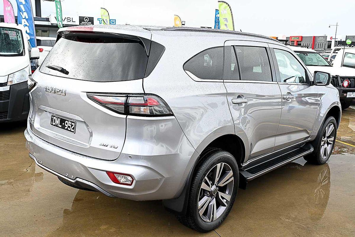 2023 Isuzu MU-X LS-T