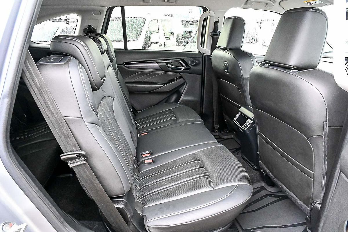 2023 Isuzu MU-X LS-T
