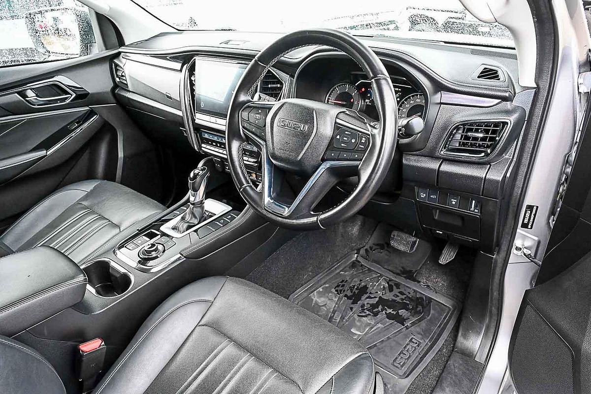 2023 Isuzu MU-X LS-T