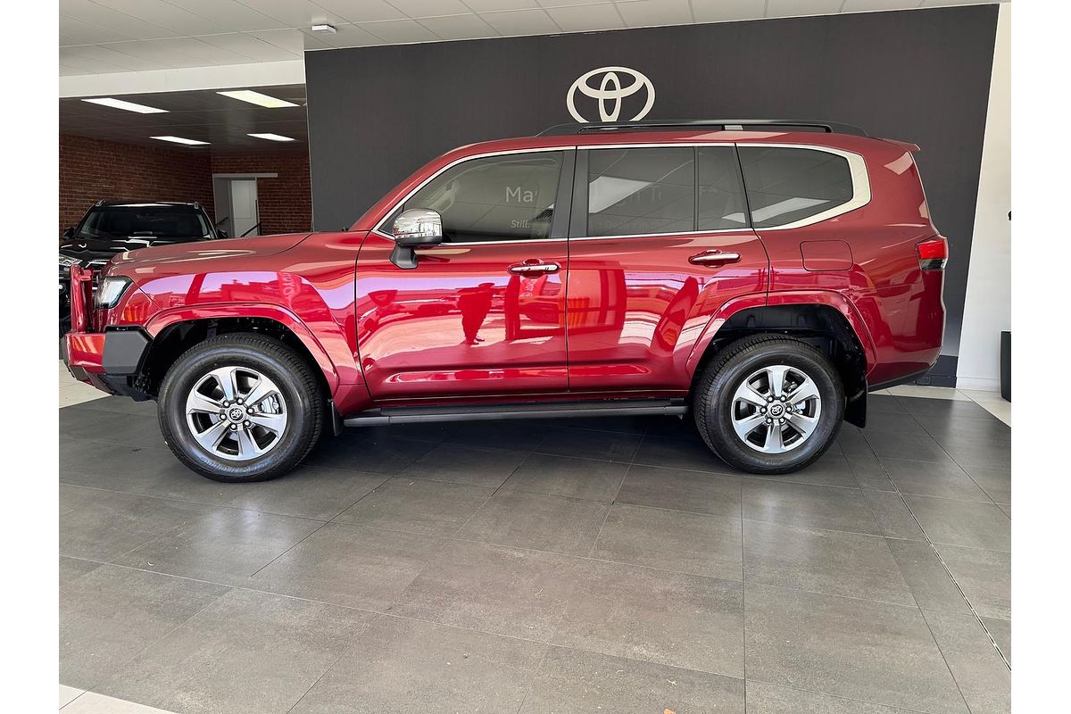 2024 Toyota Landcruiser Sahara FJA300R